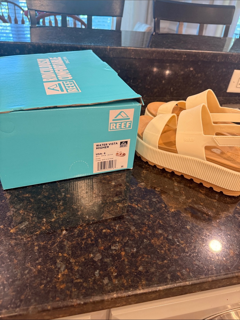 Reef Water Vista Higher Platform Sandal - Cream